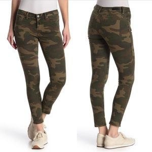 BLANK NYC : Reade Crop Skinny Camo Jeans 30